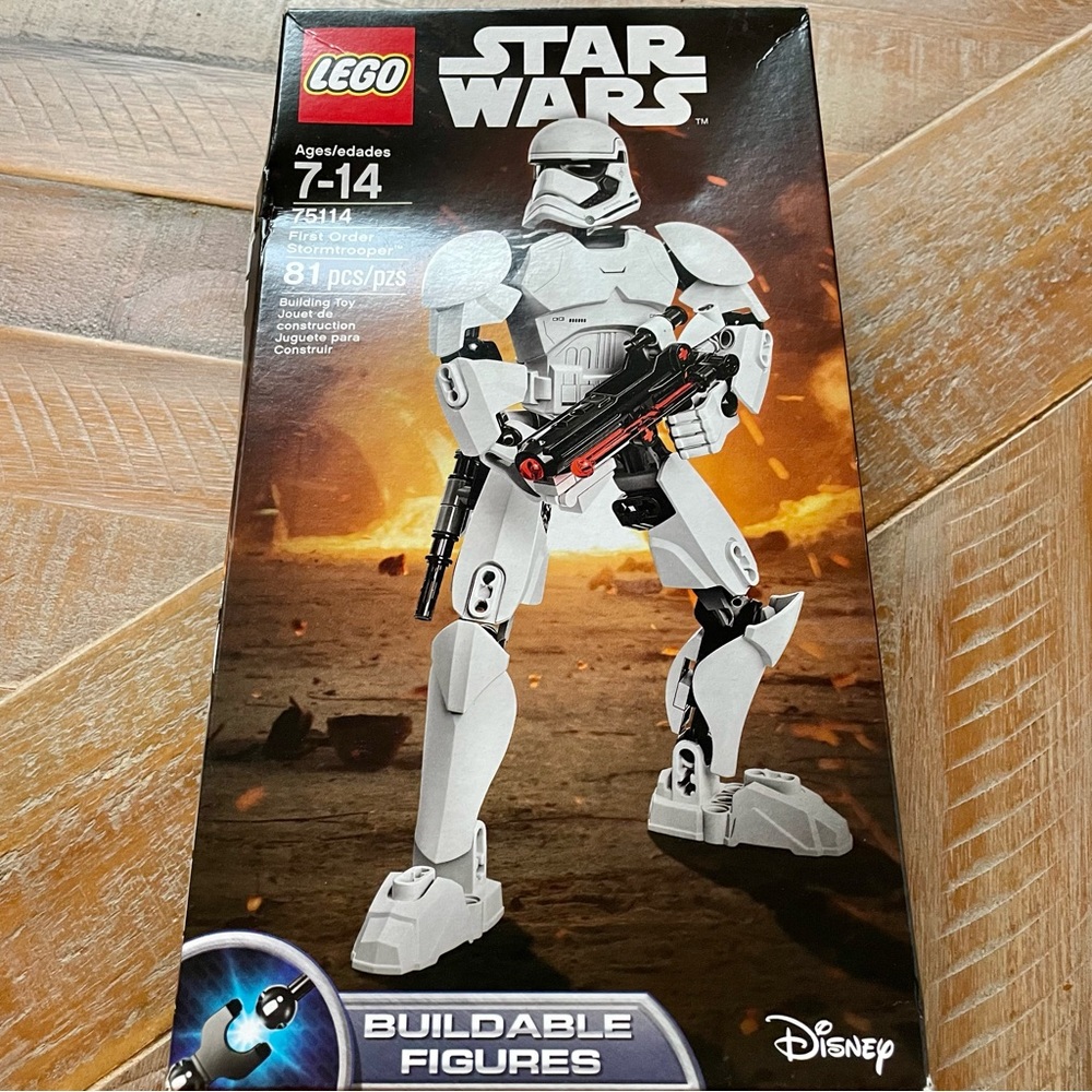New and never opened box.  Retired Lego First Order Stormtrooper item #75114